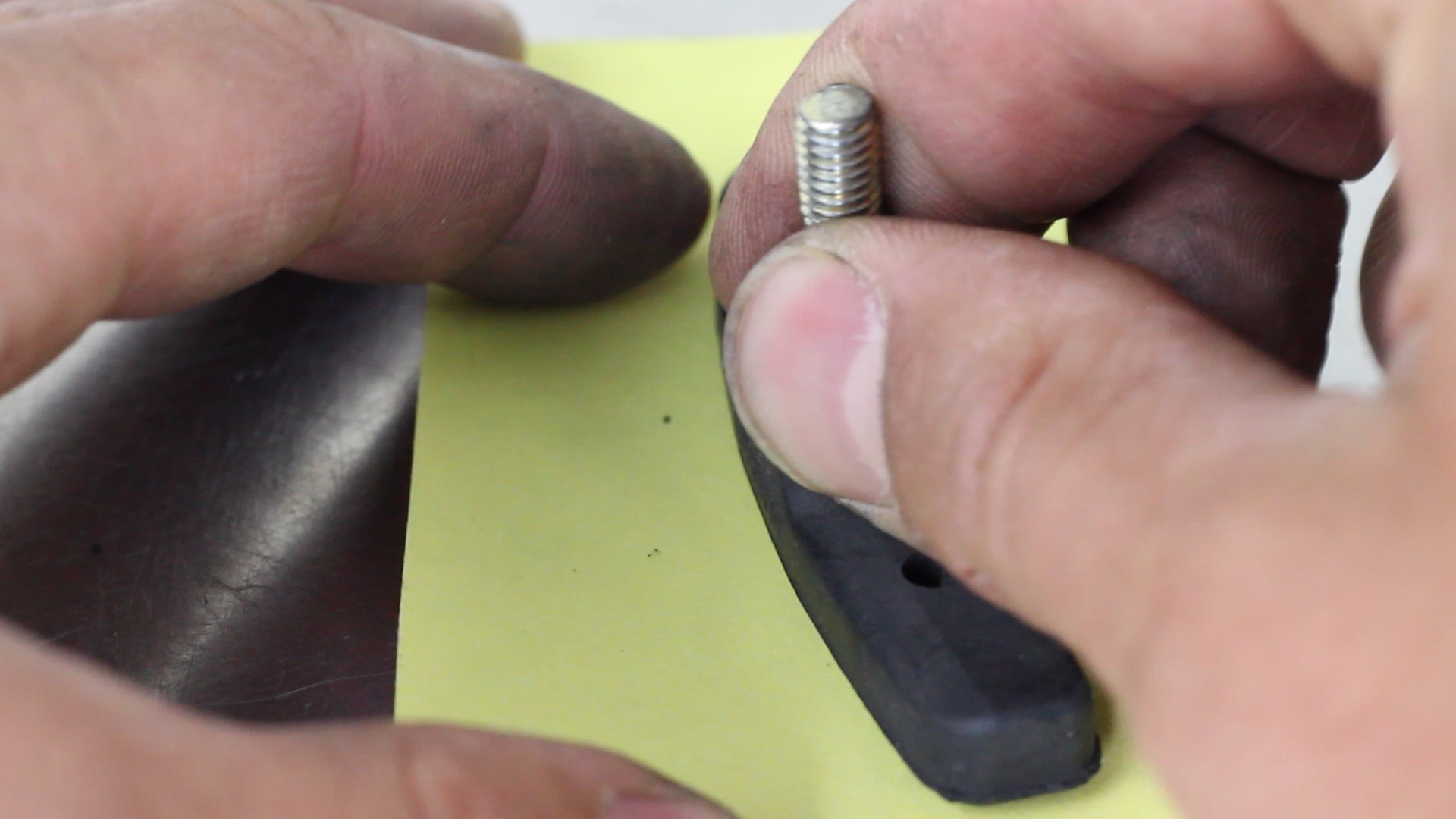 How to stop bike brakes from squeaking - How To Stop Bike Brakes From Squeaking Brake PaDs In Poor ConDition 2.11.1