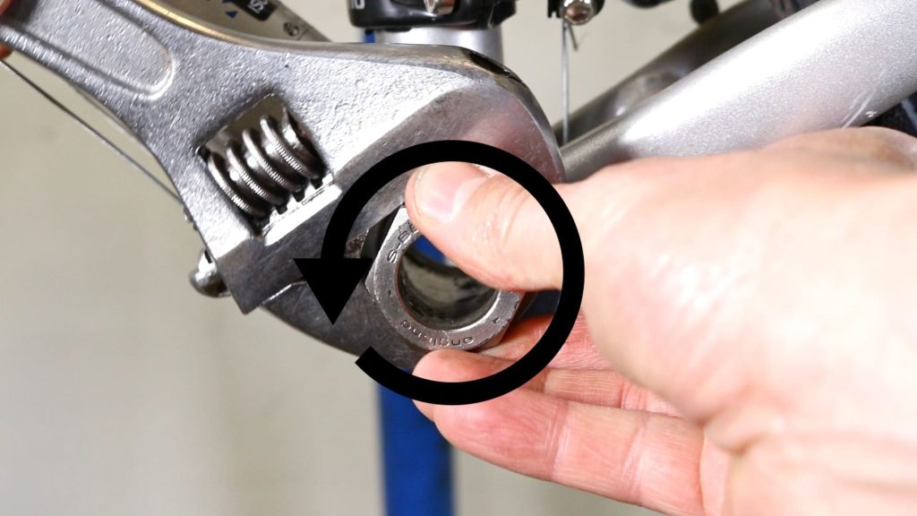 cartridge bottom bracket cup unscrewing anticlockwise